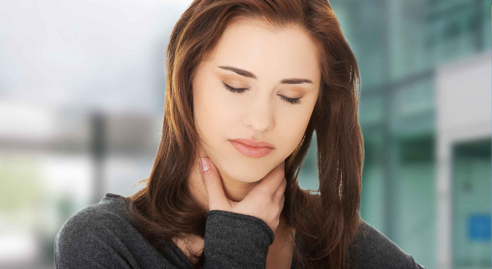 Natural Remedies To Help With A Sore Throat